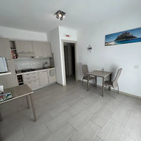 Al Mare Da Francesca أولبيا