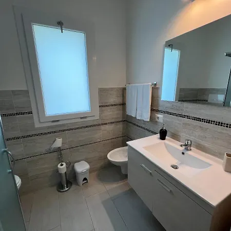 بيت ضيافة Al Mare Da Francesca 3*