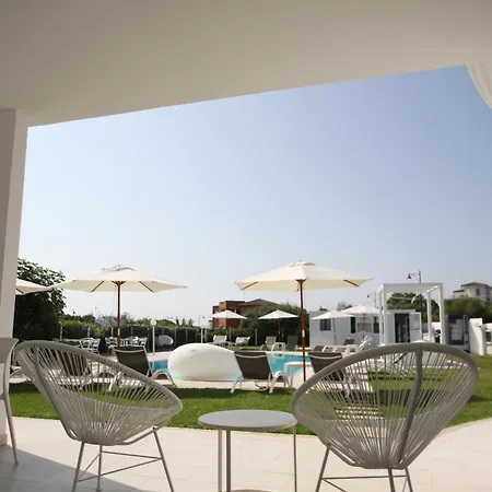 بيت ضيافة Al Mare Da Francesca 3*