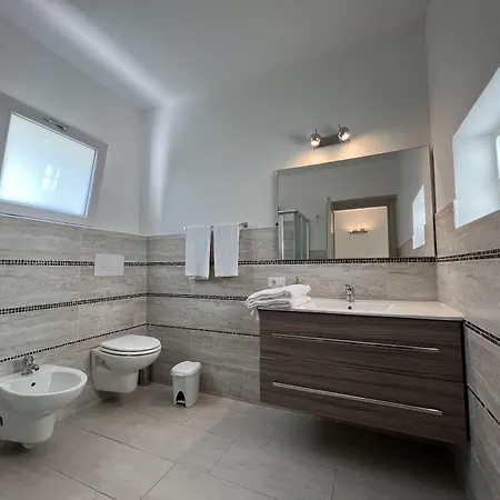 بيت ضيافة Al Mare Da Francesca 3*