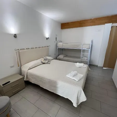 Al Mare Da Francesca Guest house 3*