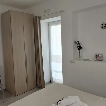 Guest house Al Mare Da Francesca Olbia