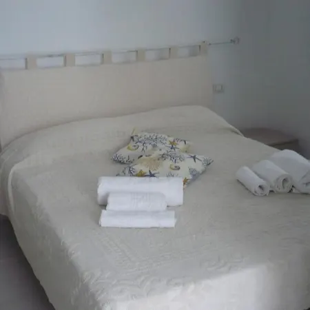 Al Mare Da Francesca Guest house 3*