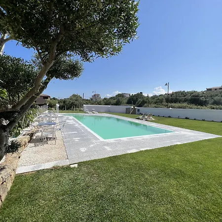 Πανσιόν Al Mare Da Francesca